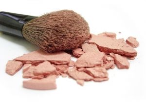 broken-blush-and-makeup-brush-909988-m